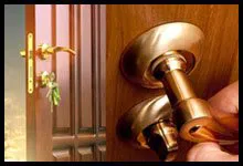 Golden Locksmith Services Chanhassen, MN 952-563-9973 logo-image - abt-res-01